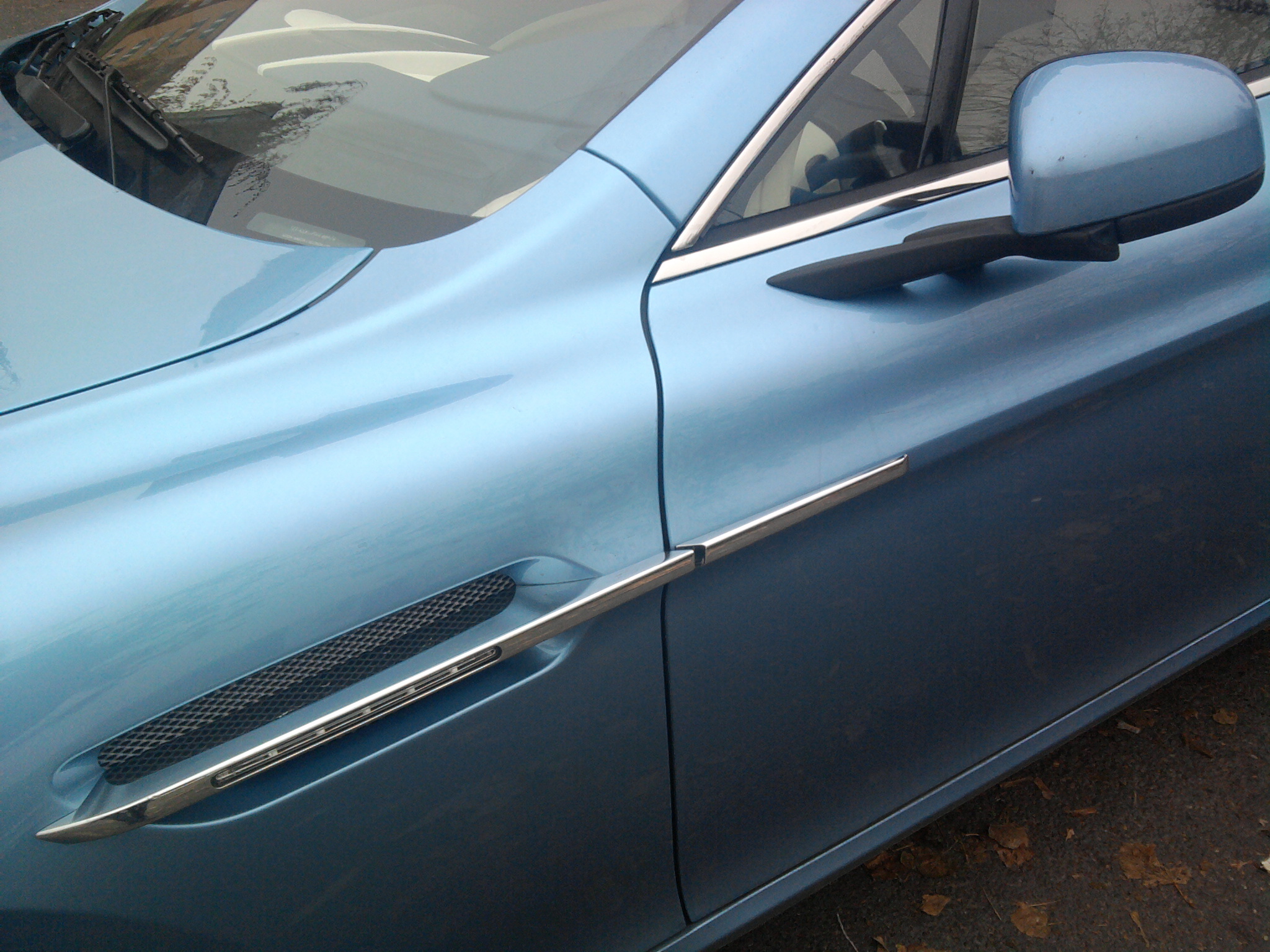 Aston Martin Rapide (12)