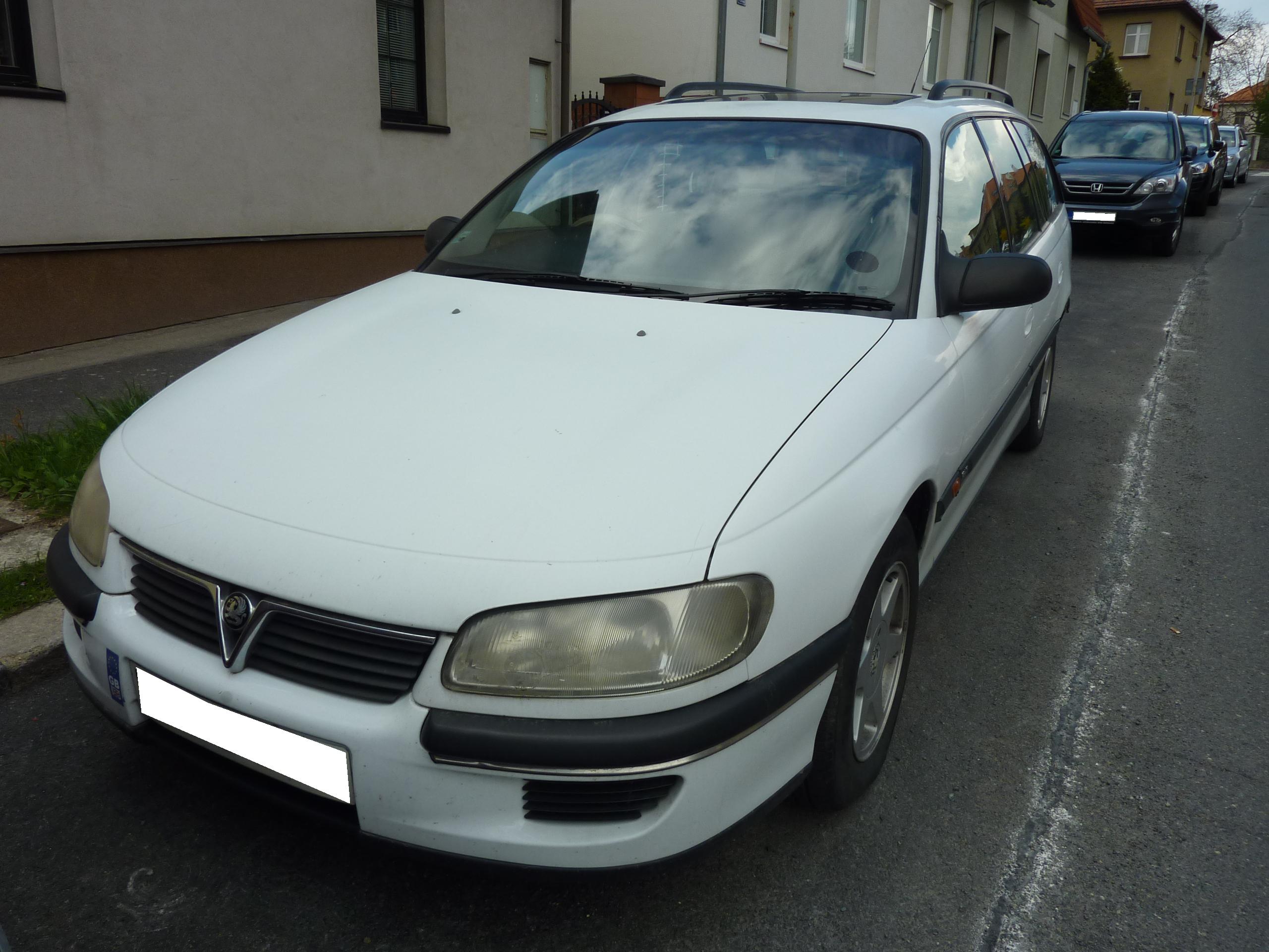 Vauxhall Omega 2.0 16V (3)