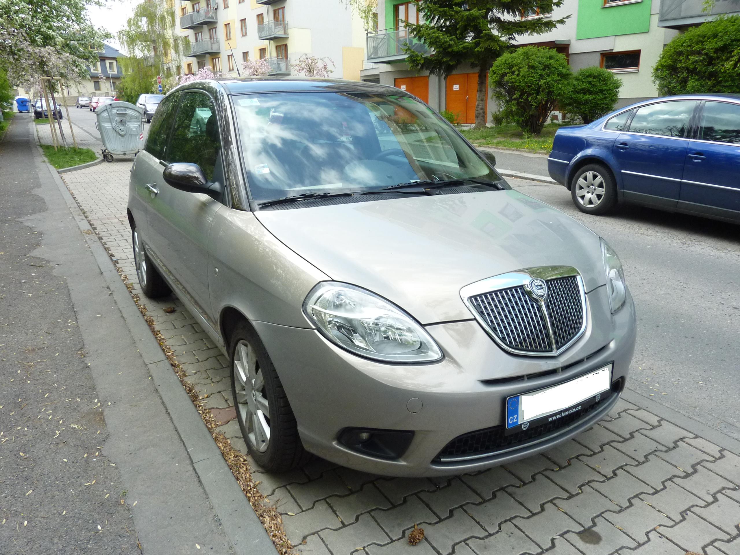 Lancia Ypsilon Multijet (3)